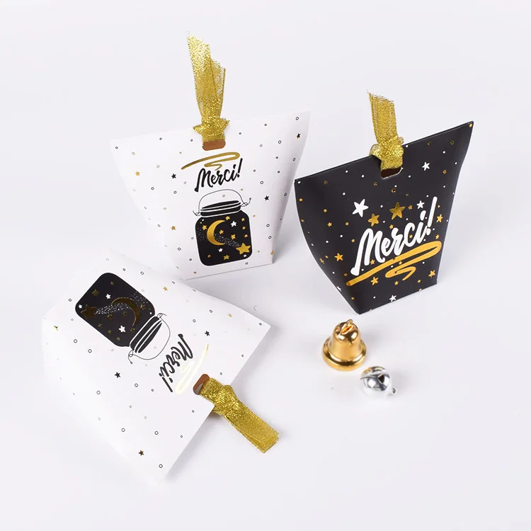 2 style 10 pcs gold star black white Paper Box candy Cookie Christmas small gift pack Use Storage Boxes
2 style 10 pcs gold star black white Paper Box candy Cookie Christmas small gift pack Use Storage Boxes
