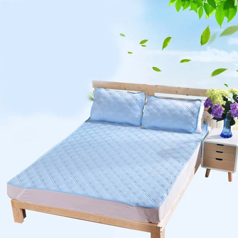 Solid Summer Sleeping Mat Summer Foldable Ice Feeling Bedding Mattress Toppers Breathable Cooling Mat Bed-mat for Summer
Solid Summer Sleeping Mat Summer Foldable Ice Feeling Bedding Mattress Toppers Breathable Cooling Mat Bed-mat for Summer