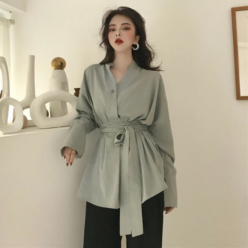 Mihoshop Ulzzang Korean Korea Women Fashion Clothing V Neck Casual Basic Loose Long Sleeve Shirt
Mihoshop Ulzzang Korean Korea Women Fashion Clothing V Neck Casual Basic Loose Long Sleeve Shirt