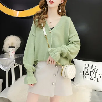 OHRYIYIE Green Autumn Winter Loose Solid Color Knit Cardigan Women 2019 New V-neck Single Breasted Sweaters Female Outwear Coats
OHRYIYIE Green Autumn Winter Loose Solid Color Knit Cardigan Women 2019 New V-neck Single Breasted Sweaters Female Outwear Coats