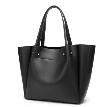2018 new shoulder bag female Europe and America large capacity ladies bag retro fashion black bag free shipping
2018 new shoulder bag female Europe and America large capacity ladies bag retro fashion black bag free shipping