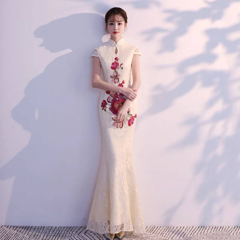 New Cheongsam Mermaid Wedding Dress Chinese Traditional Wedding Dress Lace Qipao Summer Women Sexy Flowers Bride Traditions
New Cheongsam Mermaid Wedding Dress Chinese Traditional Wedding Dress Lace Qipao Summer Women Sexy Flowers Bride Traditions