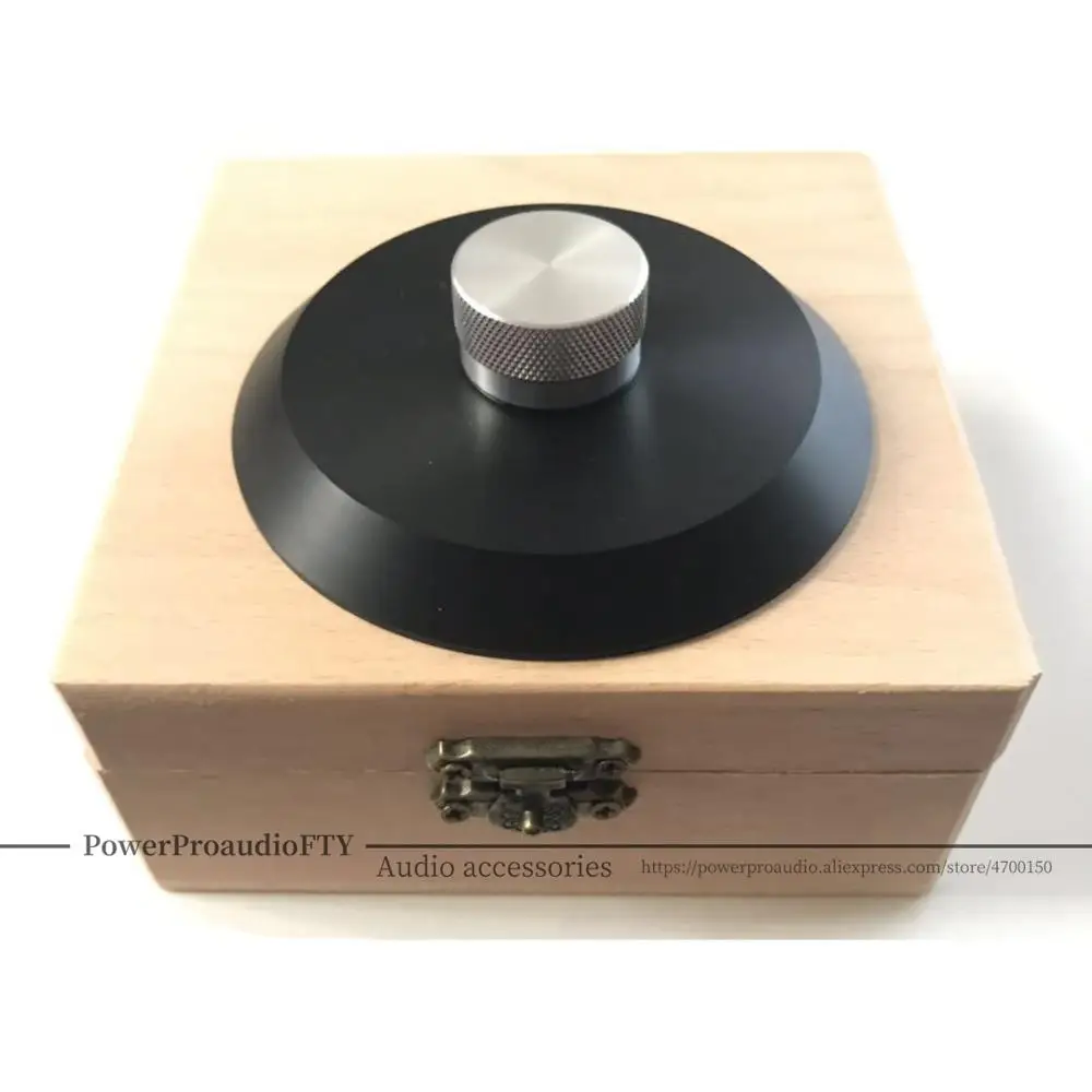 High-End POM Material LP Vinyl Turntables Disc Stabilizer Record Weight/Clamp With Wooden Package Box
High-End POM Material LP Vinyl Turntables Disc Stabilizer Record Weight/Clamp With Wooden Package Box