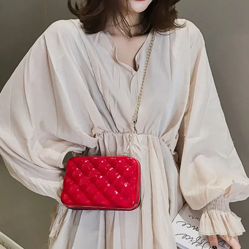 Fashion Mini Flap Bag Glossy Leather Small Women Box Shoulder Bag Casual Temperament Chain Crossbody Bag Dropshipping
Fashion Mini Flap Bag Glossy Leather Small Women Box Shoulder Bag Casual Temperament Chain Crossbody Bag Dropshipping