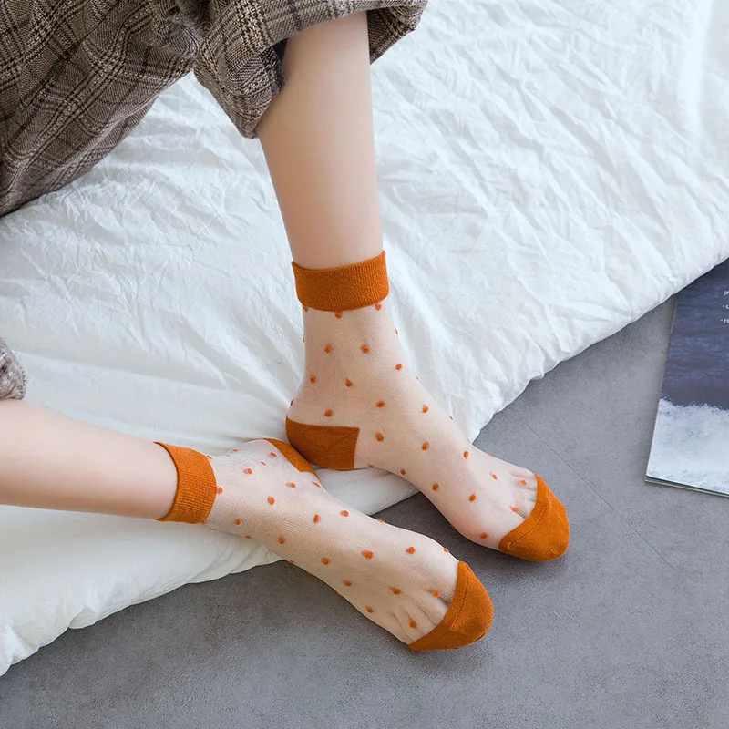 1 Pair 13 Colors Summer Women Sock Elastic Lace Socks Crystal Lace Thin Transparent Girl Candy Colors Yellow Dots Visible Socks
1 Pair 13 Colors Summer Women Sock Elastic Lace Socks Crystal Lace Thin Transparent Girl Candy Colors Yellow Dots Visible Socks