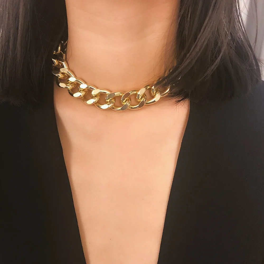 

2019 Hot Fashion Punk Miami Cuban Choker Necklace Exaggerated Thick Metal Chain Short Women Pendant Hip Hop Golden Thick Chain