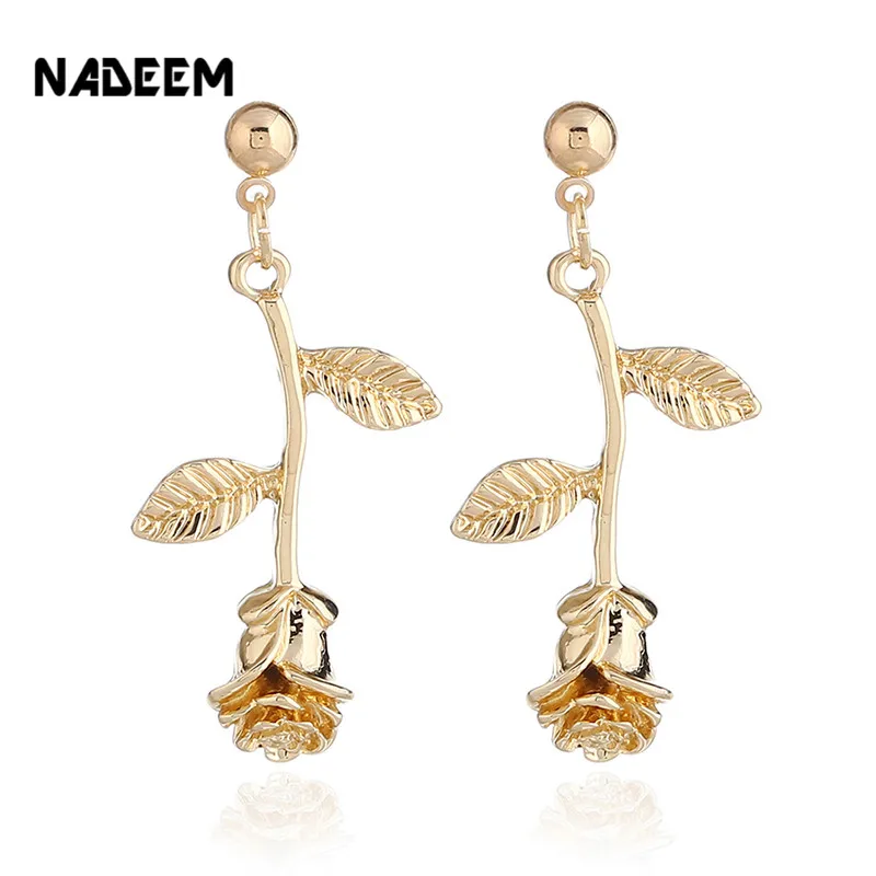 NADEEM Female Gold/Rose Gold/Silver Color Metal Rose Flowers Stud Earrings For Woman Romantic Delicate Rose Earrings Wholesale
NADEEM Female Gold/Rose Gold/Silver Color Metal Rose Flowers Stud Earrings For Woman Romantic Delicate Rose Earrings Wholesale
