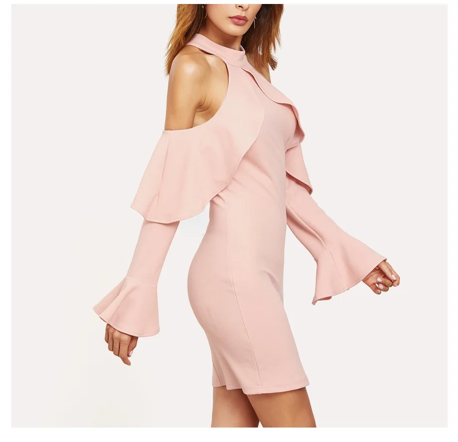 3880583697_1826816408