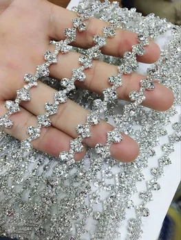 5Yards/lot Silver Rhinestone Chain Trim Crystal Beaded Trims with Clear Crystals Diamant Chain for DIY Wedding Dress Belt Bags
5Yards/lot Silver Rhinestone Chain Trim Crystal Beaded Trims with Clear Crystals Diamant Chain for DIY Wedding Dress Belt Bags