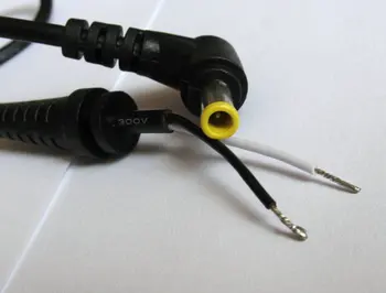 one L-shaped DC 5.0 x 3.0mm + Pin 90 Right Angle Cable Power Adapter Connector Extension Cord For Samsung Laptop Notebook 118cm
one L-shaped DC 5.0 x 3.0mm + Pin 90 Right Angle Cable Power Adapter Connector Extension Cord For Samsung Laptop Notebook 118cm