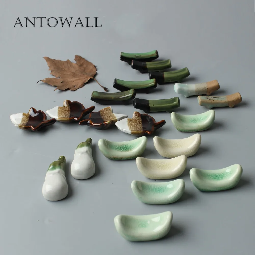ANTOWALL Ceramic chopsticks stand Japanese Korean ice crack restaurant chopsticks holder household practical chopsticks rest
ANTOWALL Ceramic chopsticks stand Japanese Korean ice crack restaurant chopsticks holder household practical chopsticks rest