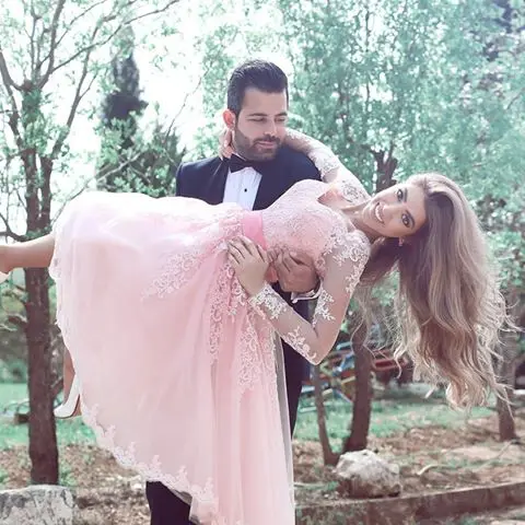 Pink 2019 Homecoming Dresses A-line Sweetheart Long Sleeves Tea Length Tulle Appliques Lace Elegant Cocktail Dresses
Pink 2019 Homecoming Dresses A-line Sweetheart Long Sleeves Tea Length Tulle Appliques Lace Elegant Cocktail Dresses
