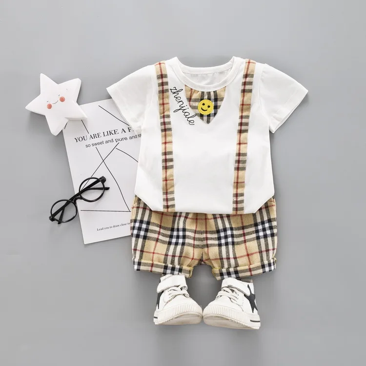 Summer Chinese style baby girl clothing striped T-shirt tops + shorts sports suit for newborn baby girls outfit cool clothes set
Summer Chinese style baby girl clothing striped T-shirt tops + shorts sports suit for newborn baby girls outfit cool clothes set