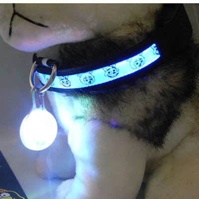 LED Flashlight Dog Cat Collar Glowing Pendant Night Safety Pet Leads Necklace Luminous Bright Decoration Collars For Dogs
LED Flashlight Dog Cat Collar Glowing Pendant Night Safety Pet Leads Necklace Luminous Bright Decoration Collars For Dogs