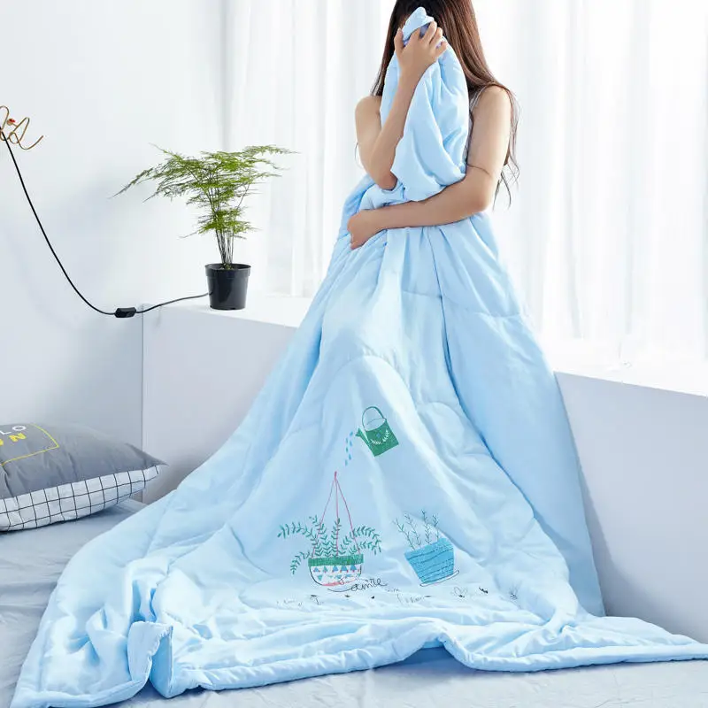 Soft Skin-friendly Washed Cotton Summer Thin Duvet Blue Bonsai Patterns Cool Quilt High Quality Home Textile Wholesale
Soft Skin-friendly Washed Cotton Summer Thin Duvet Blue Bonsai Patterns Cool Quilt High Quality Home Textile Wholesale