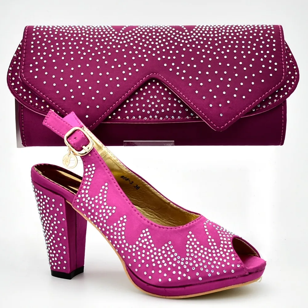 Magenta specail italian shoes and bag to match women african aso ebi party high heel with size 37 to 42 shoes bag SB8292-3
Magenta specail italian shoes and bag to match women african aso ebi party high heel with size 37 to 42 shoes bag SB8292-3