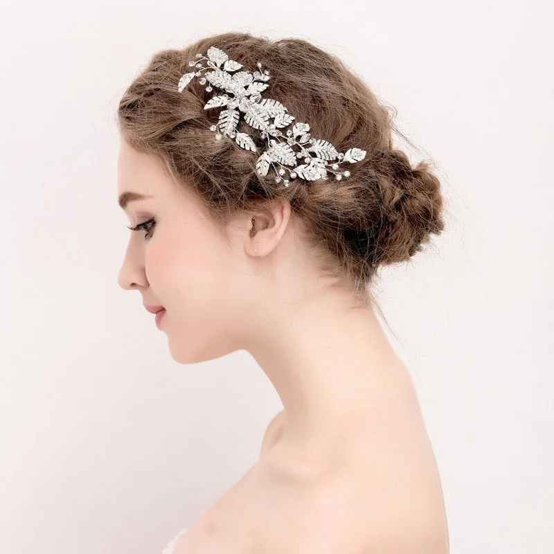 Floralbride Ручной Работы Сплав Кристалл Стразы цветок Свадебная заколка для волос заколка свадебный головной убор аксессуары для волос женские ювелирные изделия
Floralbride Ручной Работы Сплав Кристалл Стразы цветок Свадебная заколка для волос заколка свадебный головной убор аксессуары для волос женские ювелирные изделия