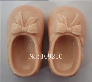 wholesale!!!1pcs A Pair of Baby Shoes (ZX931) Silicone Handmade Soap Mold Crafts DIY Mould
wholesale!!!1pcs A Pair of Baby Shoes (ZX931) Silicone Handmade Soap Mold Crafts DIY Mould