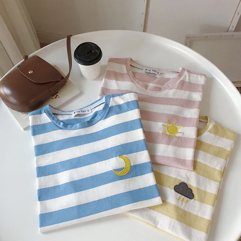 3 colors Women T-shirts 2019 stripe moon cloufy Embroidery Short Sleeve tee shirt femme Summer All-match Casual Tops (F3536)
3 colors Women T-shirts 2019 stripe moon cloufy Embroidery Short Sleeve tee shirt femme Summer All-match Casual Tops (F3536)
