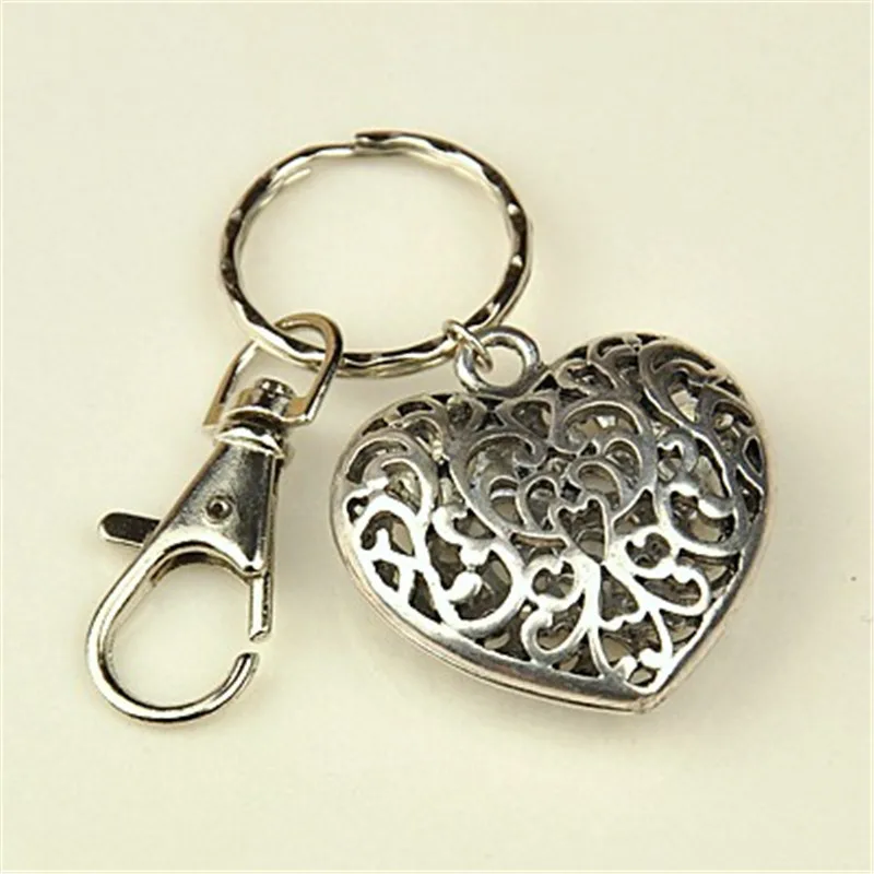 2 pc Tibetan Style Heart Keychain With Alloy Swivel Clasps Hooks for Valentines Day Gifts with Iron Key Clasp Accessories F80
2 pc Tibetan Style Heart Keychain With Alloy Swivel Clasps Hooks for Valentines Day Gifts with Iron Key Clasp Accessories F80