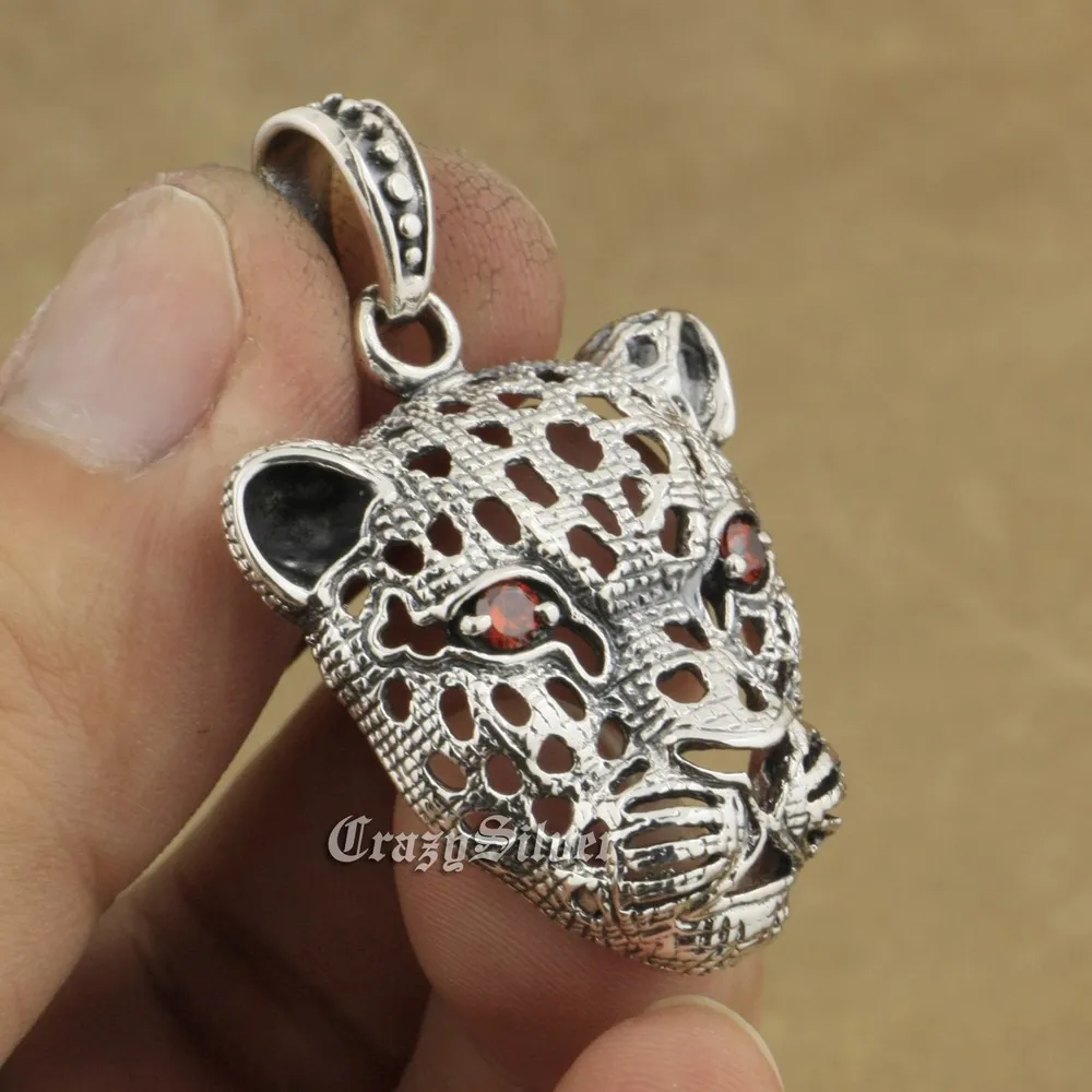 Red CZ Eyes Hollowed Leopard Biker Punk 925 Sterling Silver Pendant 8A036 Necklace 26"
Red CZ Eyes Hollowed Leopard Biker Punk 925 Sterling Silver Pendant 8A036 Necklace 26"