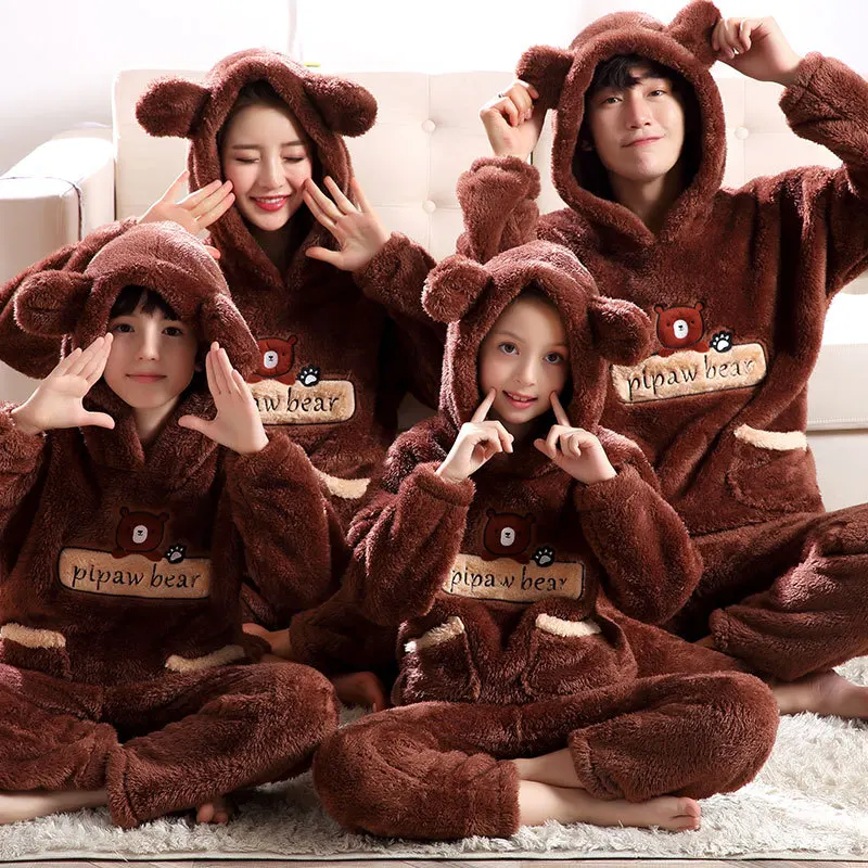 Cartoon bear family clothing women men hooded pajamas set winter household couples children brown sleepwear suits family look 
Cartoon bear family clothing women men hooded pajamas set winter household couples children brown sleepwear suits family look
