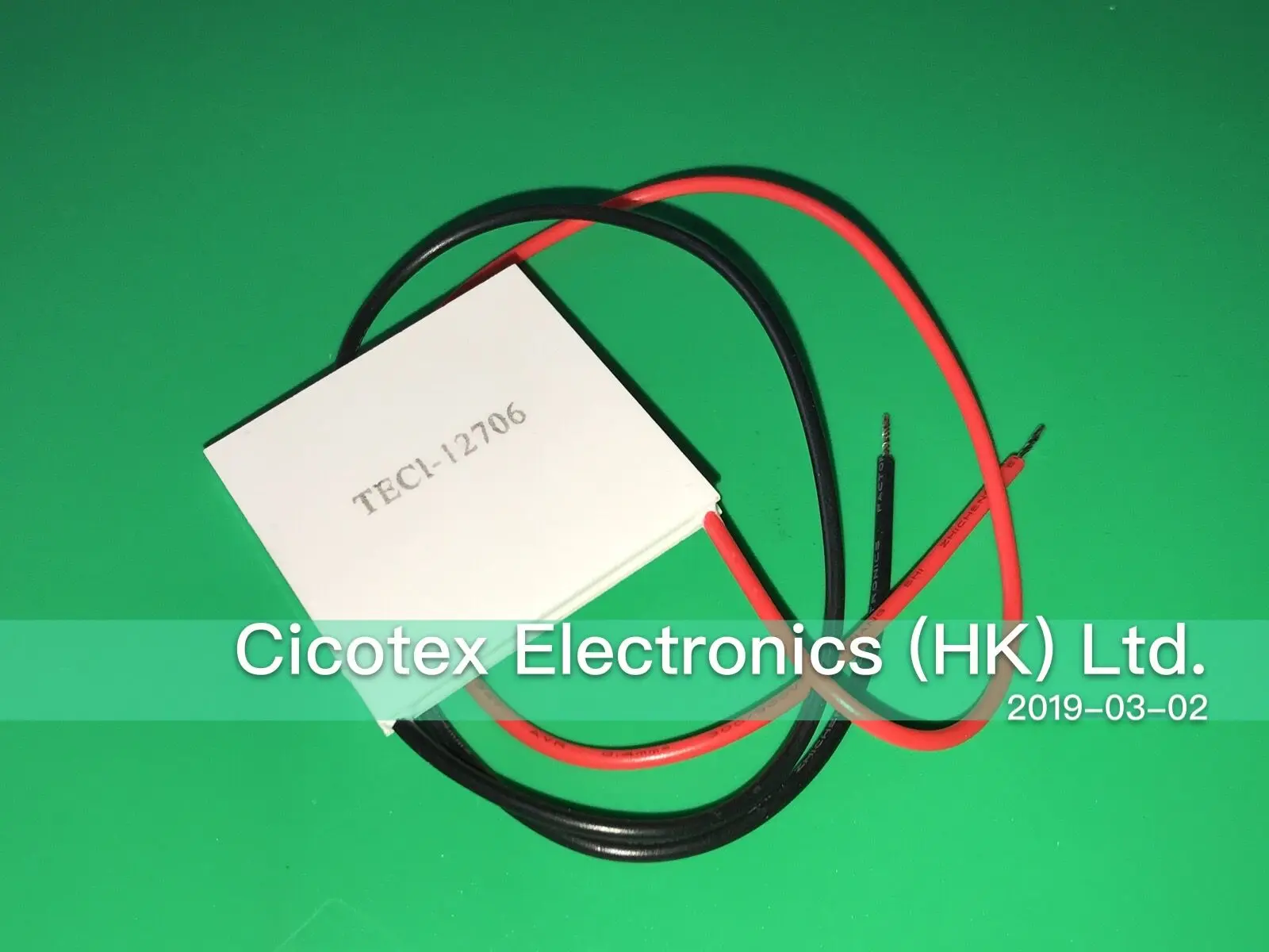 2pcs TEC1-12706 12V 60W High Low Temperature Power Generation Heatsink Thermoelectric Cooler Peltier Cooling Plate Panel Module
2pcs TEC1-12706 12V 60W High Low Temperature Power Generation Heatsink Thermoelectric Cooler Peltier Cooling Plate Panel Module