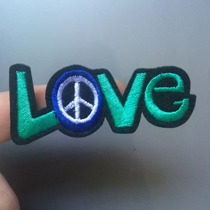 1PC New Love Peace Iron On Patch for Jacket Embroidered Applique Sew on Patches Clothes Felt Stickers Apparel DIY Accessory
1PC New Love Peace Iron On Patch for Jacket Embroidered Applique Sew on Patches Clothes Felt Stickers Apparel DIY Accessory