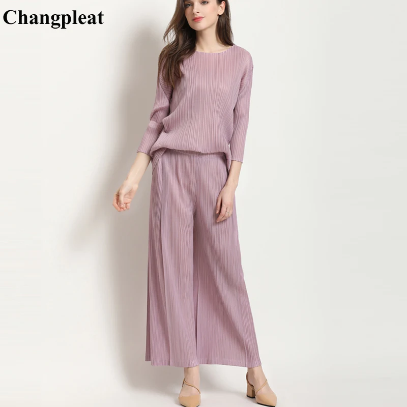 Changpleat 2019 spring summer New Women Sets Miyak Pleated Fashion Solid T shirt+wide legged pants Female two piece suits Tide
Changpleat 2019 spring summer New Women Sets Miyak Pleated Fashion Solid T shirt+wide legged pants Female two piece suits Tide