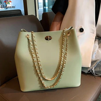 DORANMI Large Capacity Bucket Shoulder Bags For Women 2019 Leather Big Totes Bag Female Leather Tote Solid Bolso Mujer CBB185
DORANMI Large Capacity Bucket Shoulder Bags For Women 2019 Leather Big Totes Bag Female Leather Tote Solid Bolso Mujer CBB185