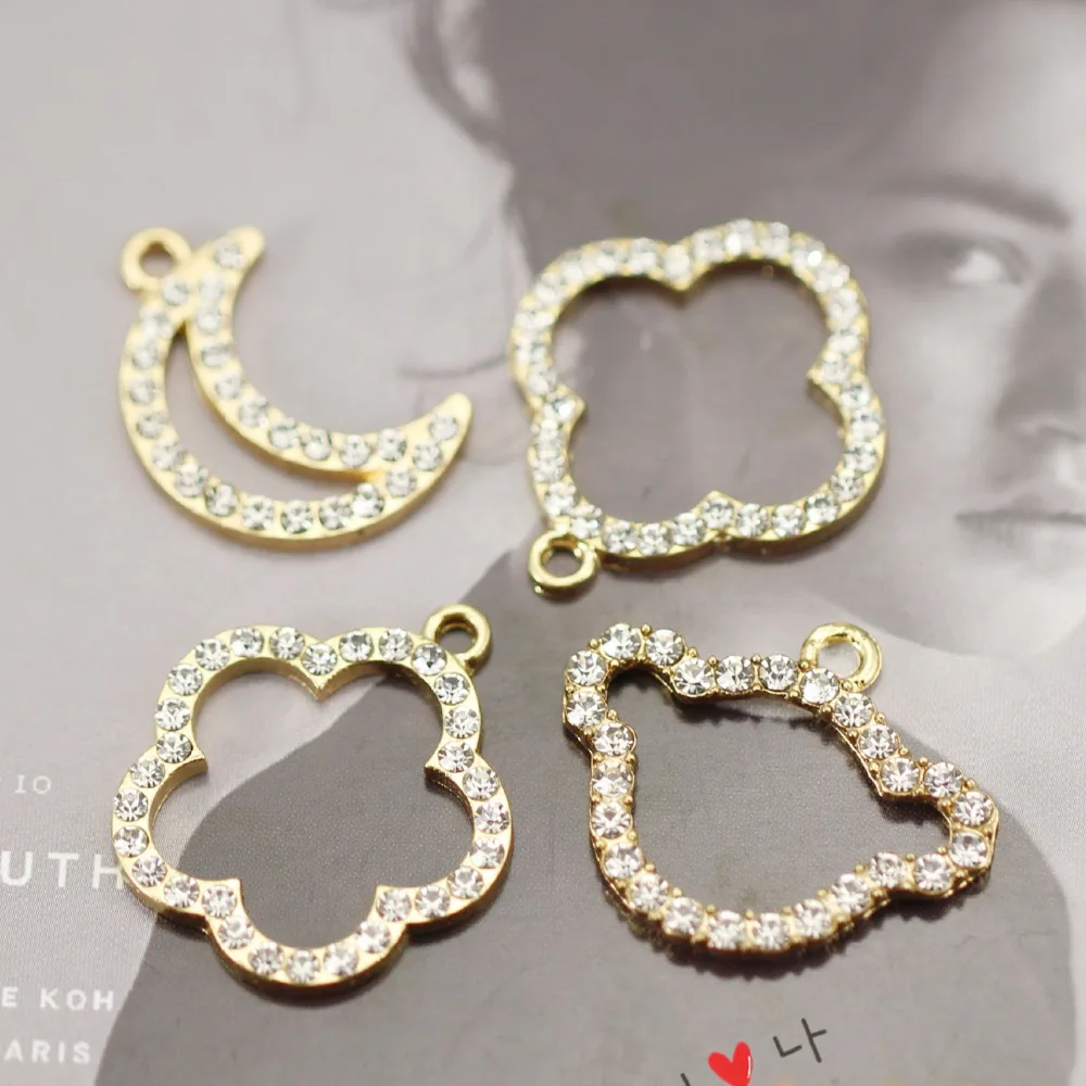 MRHUANG 5pcs/pack Gold-colour Rhoneston Moon Flower Bear Charms Pendant DIY Bracelets Accessories Necklace DIY Craft
MRHUANG 5pcs/pack Gold-colour Rhoneston Moon Flower Bear Charms Pendant DIY Bracelets Accessories Necklace DIY Craft