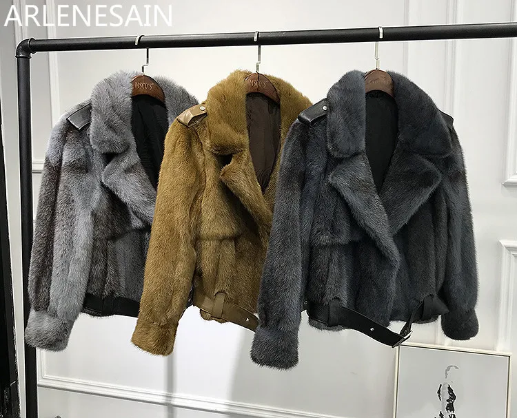 Arlenesain custom 2018autumn and winter mink coat female mink lapel short paragraph imported mink fur belt
Arlenesain custom 2018autumn and winter mink coat female mink lapel short paragraph imported mink fur belt