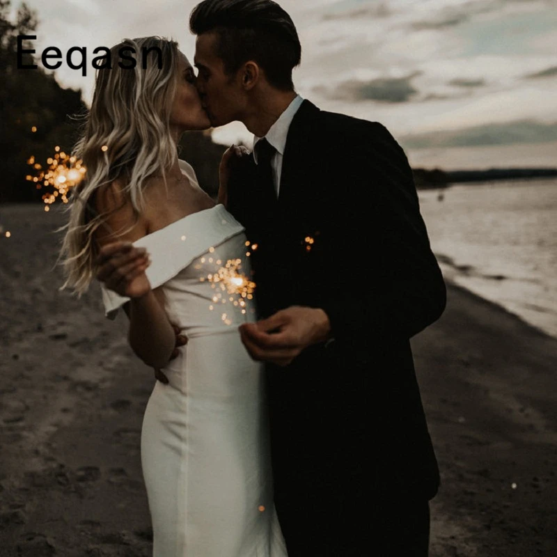 Sexy Beach Wedding Dress 2019 Floor Length Off the Shoulder White Custom Made Soft Satin Bridal Dresses Simple vestido branco
Sexy Beach Wedding Dress 2019 Floor Length Off the Shoulder White Custom Made Soft Satin Bridal Dresses Simple vestido branco