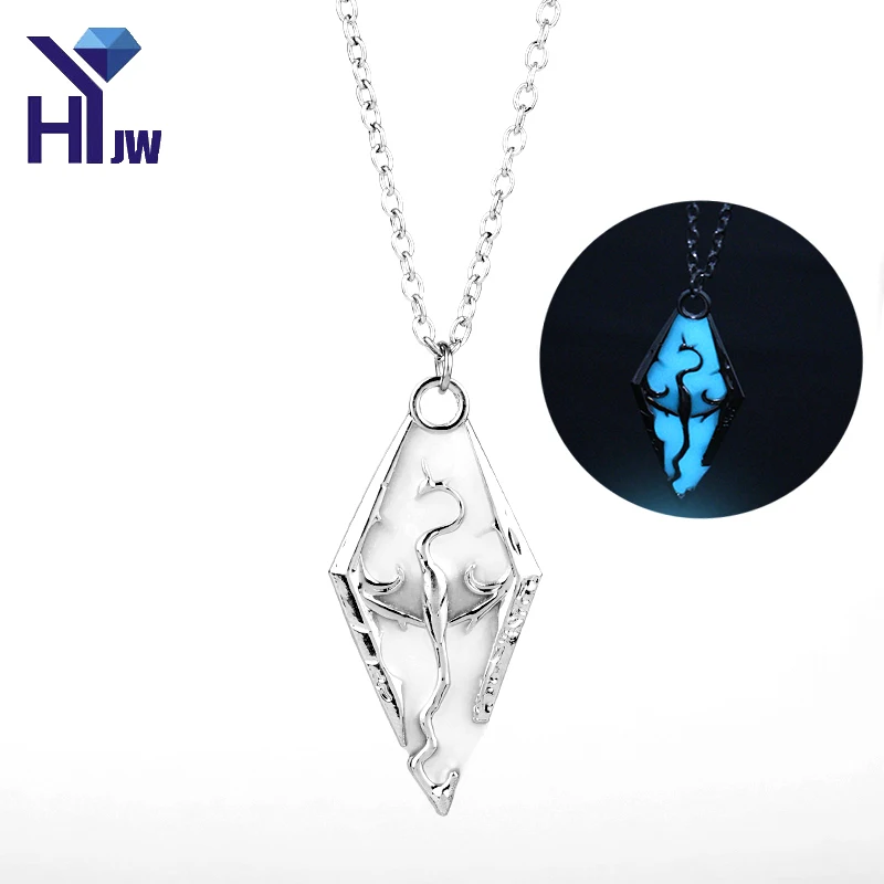 HEYu Fashion Game Luminous The Elder Scrolls V Skyrim Choker Dragon Pendant Necklace Movie Jewelry Necklace Glow In The Dark
HEYu Fashion Game Luminous The Elder Scrolls V Skyrim Choker Dragon Pendant Necklace Movie Jewelry Necklace Glow In The Dark