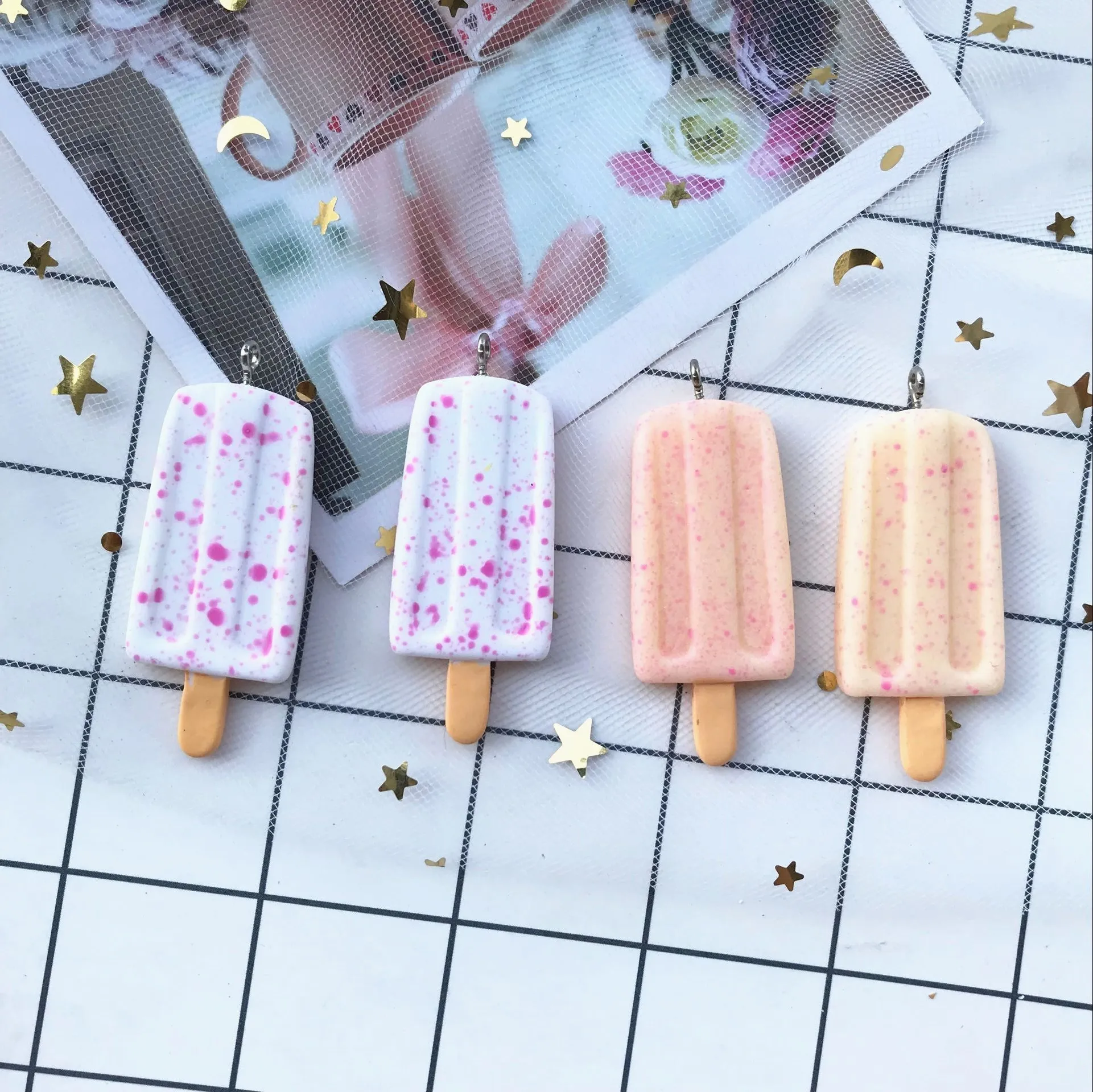 57*20mm 4pcs new resin Ice cream necklace charms keychain pendant necklace pendant for DIY decoration
57*20mm 4pcs new resin Ice cream necklace charms keychain pendant necklace pendant for DIY decoration