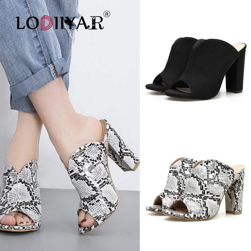 Women Mules Snake Print Peep Toe Super High Heels Slip On Gladiator Sandals Evening Party Shoes Casual Slipper Black Plus Size
Women Mules Snake Print Peep Toe Super High Heels Slip On Gladiator Sandals Evening Party Shoes Casual Slipper Black Plus Size