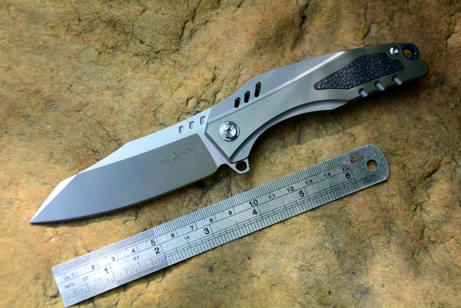 TWOSUN knife TS22 D2 fold blade knives Outdoor Tools Camping Hunting Pocket knife satin finished Ti&CF handle Free Shipping
TWOSUN knife TS22 D2 fold blade knives Outdoor Tools Camping Hunting Pocket knife satin finished Ti&CF handle Free Shipping