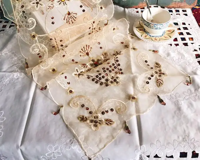 Modern lace sequin table place mat cloth embroidery pad cup mug holder drink coaster trivet glass placemat coffee doily kitchen
Modern lace sequin table place mat cloth embroidery pad cup mug holder drink coaster trivet glass placemat coffee doily kitchen