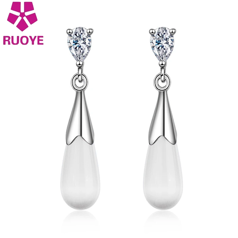 New Fashion Pink White Opal Stud Earring Water Drop Stone Design Crystal Earring For Women Silver Jewelry High Quality
New Fashion Pink White Opal Stud Earring Water Drop Stone Design Crystal Earring For Women Silver Jewelry High Quality