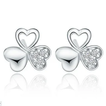 Silver Plated clover earrings female models super flash crystal jewelry Korean fashion women stud earrings jewelry
Silver Plated clover earrings female models super flash crystal jewelry Korean fashion women stud earrings jewelry