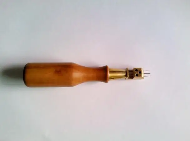 1 pcs Piano tuning tools, high-end tuning tools, maintenance tools, pin headers, three needles
1 pcs Piano tuning tools, high-end tuning tools, maintenance tools, pin headers, three needles
