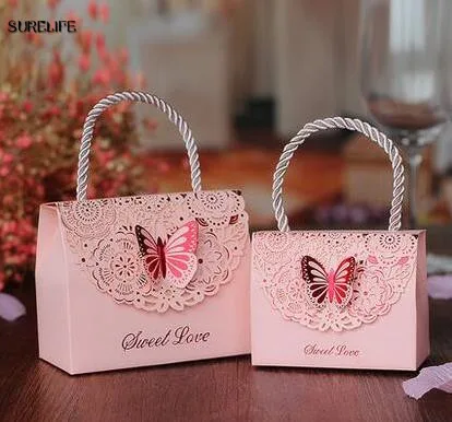 50pcs/lot High-quality Laser Cut Butterfly Flower Gift Bags Candy Boxes Wedding favors Portable Gift Box Party Favor Decoration
50pcs/lot High-quality Laser Cut Butterfly Flower Gift Bags Candy Boxes Wedding favors Portable Gift Box Party Favor Decoration