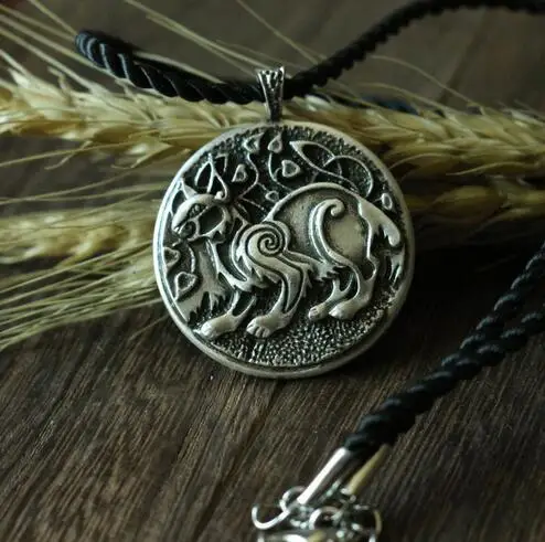 lanseis1pcs CH-834-C celt symbol LYNX animal pendant necklace Double sided Eurasian pendant
lanseis1pcs CH-834-C celt symbol LYNX animal pendant necklace Double sided Eurasian pendant