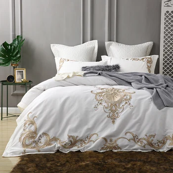 White Luxury Egyptian cotton Bedding Set king queen bed set golden embroidery bed cover set Bedsheets Duvet Cover set pillowcase
White Luxury Egyptian cotton Bedding Set king queen bed set golden embroidery bed cover set Bedsheets Duvet Cover set pillowcase