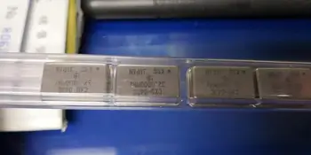 100% NEW 32.000MHZ A rectangle
100% NEW 32.000MHZ A rectangle