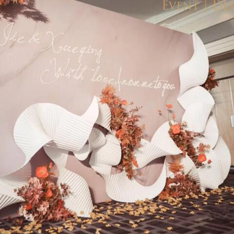 DIY corrugated paper wedding decoration props folding paper party decoration stage background paper decoration accessories
DIY corrugated paper wedding decoration props folding paper party decoration stage background paper decoration accessories