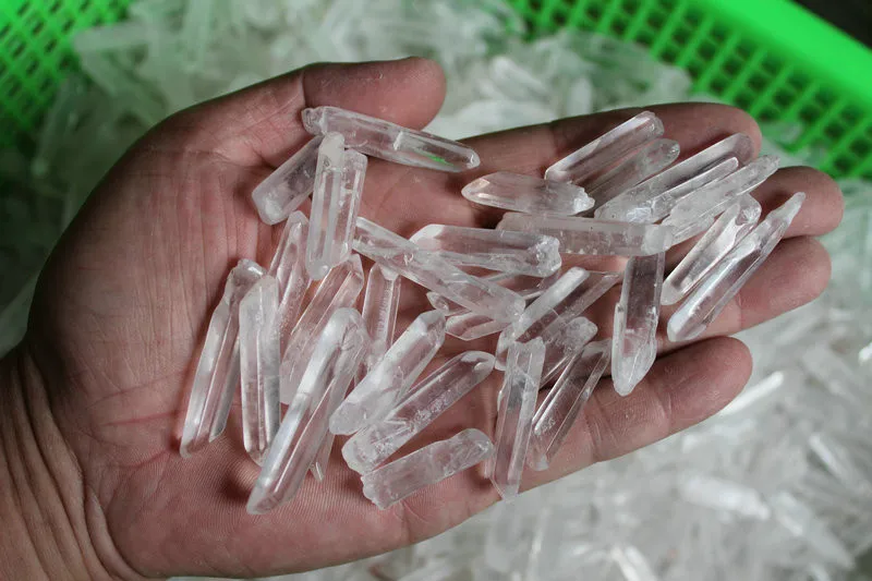 1LB Clear Quartz Crystal Points Polished from Natural Raw crystal Original points ,Pendents,Hot Sales ! Free Shipping
1LB Clear Quartz Crystal Points Polished from Natural Raw crystal Original points ,Pendents,Hot Sales ! Free Shipping