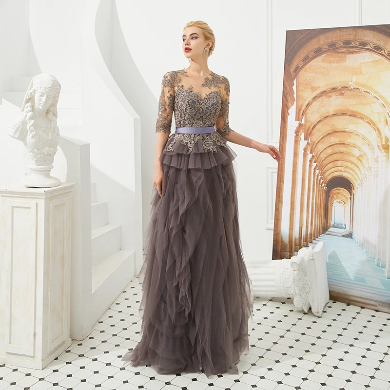 2019 Mother of the Bride Dresses for Weddings Half Sleeve A Line Floor Length Long Ruffles Tulle Women Bridal Party Dress
2019 Mother of the Bride Dresses for Weddings Half Sleeve A Line Floor Length Long Ruffles Tulle Women Bridal Party Dress