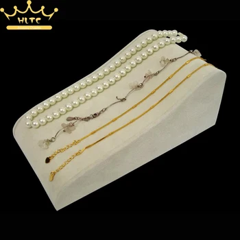Jewelry Display Props Beige Velvet Necklace Holder Pendant Stand Organizer for 8pcs Necklace Display Rack ,FREE SHIPPING
Jewelry Display Props Beige Velvet Necklace Holder Pendant Stand Organizer for 8pcs Necklace Display Rack ,FREE SHIPPING