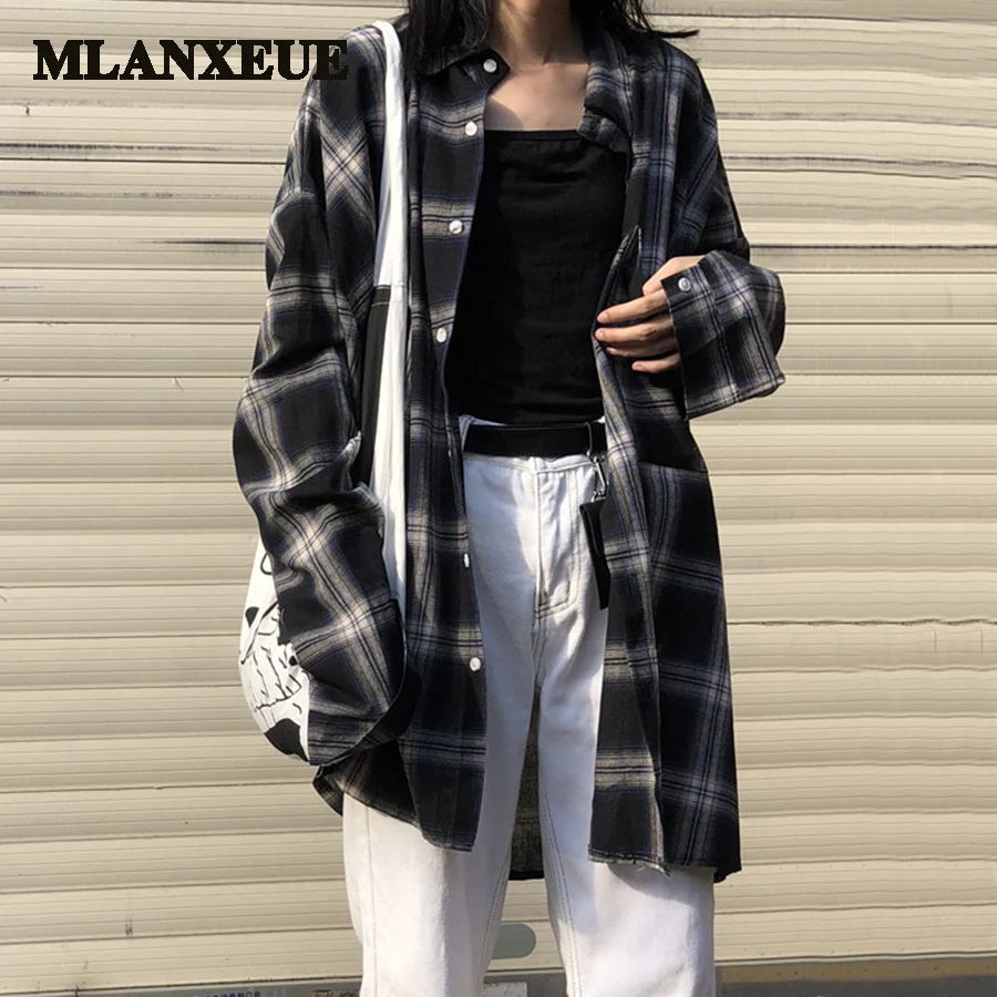 Loose plus size plaid long shirts women single breasted turn-down collar plaid long tops in women Korean Style Women Summer New
Loose plus size plaid long shirts women single breasted turn-down collar plaid long tops in women Korean Style Women Summer New